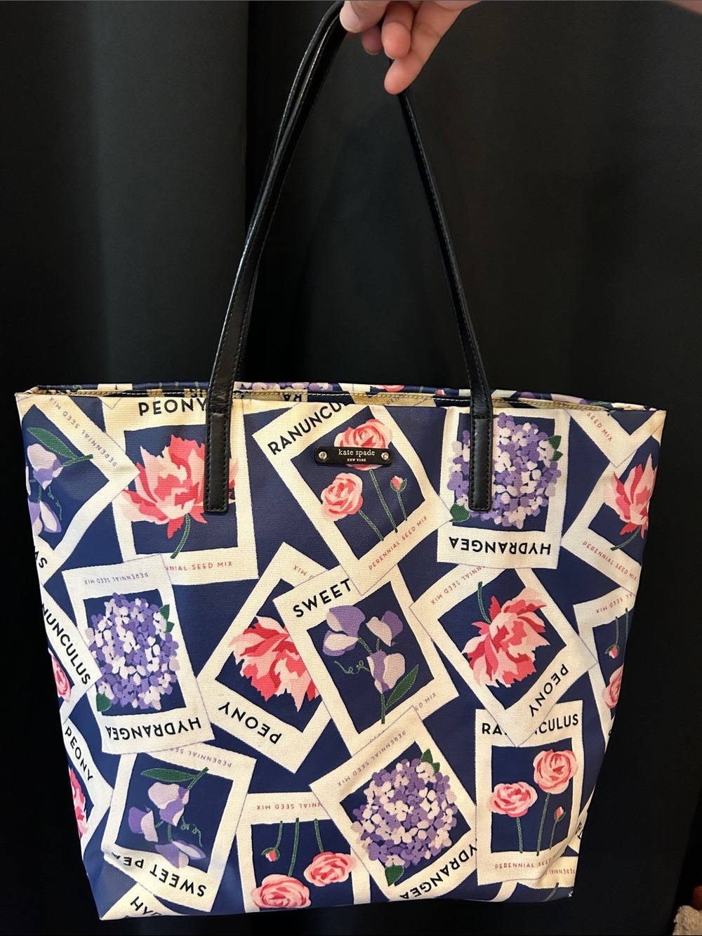 Kate Spade Turn Over a New Leaf Seed Packet Bon Tote bag - black leather handles